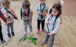 Obchody Dnia Ziemi w przedszkolu im. Przyjaciół Bajek w Wojkowicach (5)