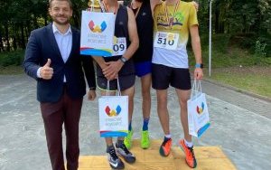 Narodowe Czytanie / III Wojkowicki Bieg o Puchar Burmistrza  (1)